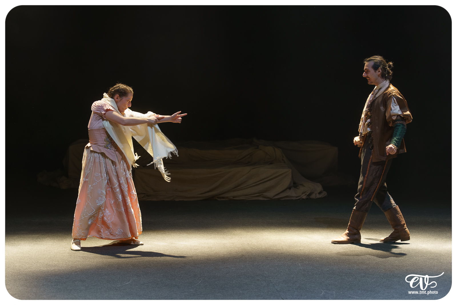 UN SONGE, UNE NUIT, L'ETE (CIE DU MATAMORE)